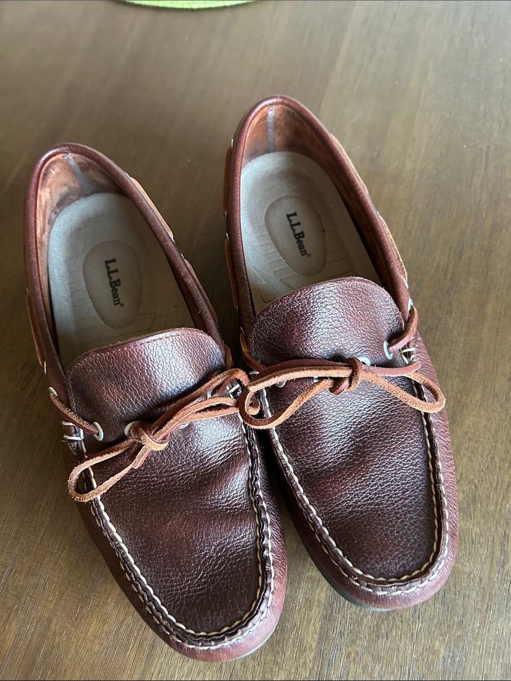 L.L. Bean Men’s Dark Brown Leather Boat Shoes great quality & condition